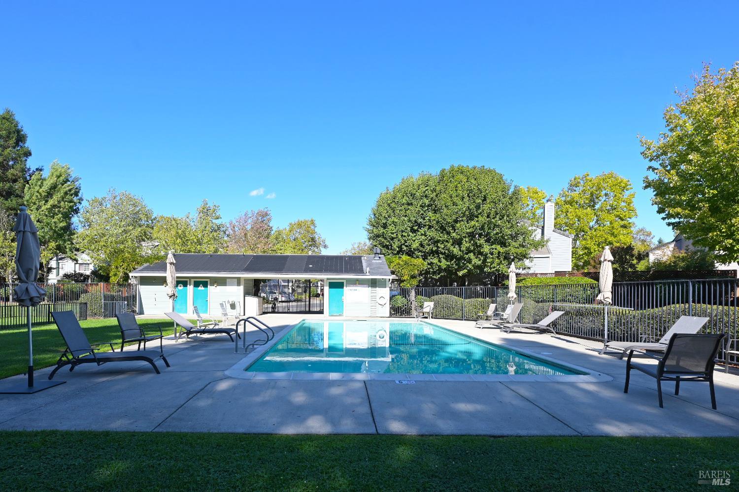 871 Chardonnay Cir