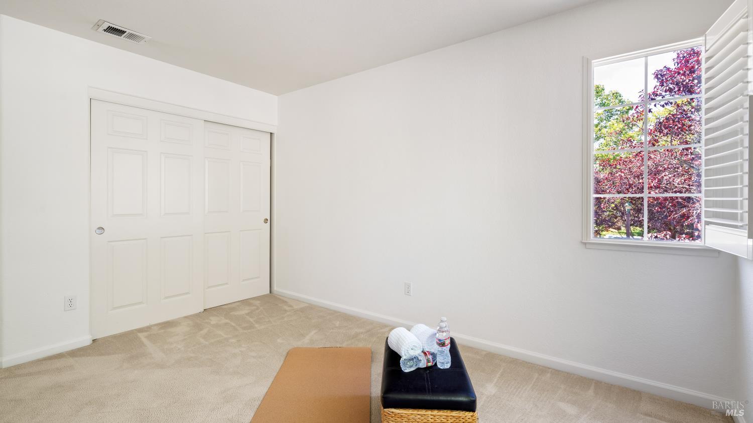 871 Chardonnay Cir