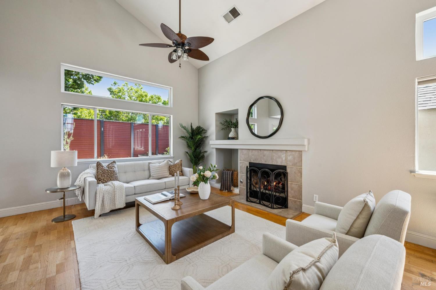 8030 Macaw Ct