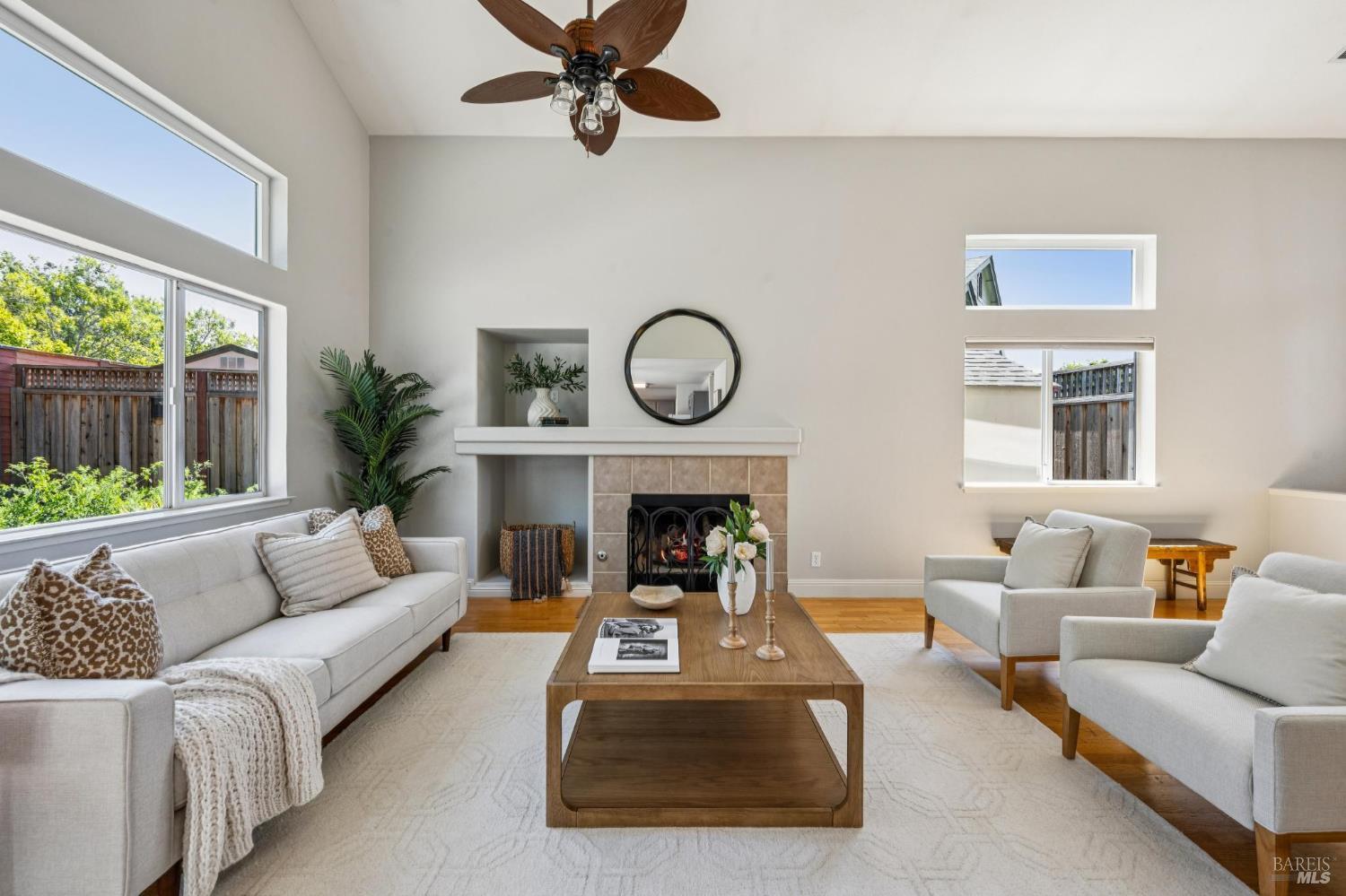 8030 Macaw Ct