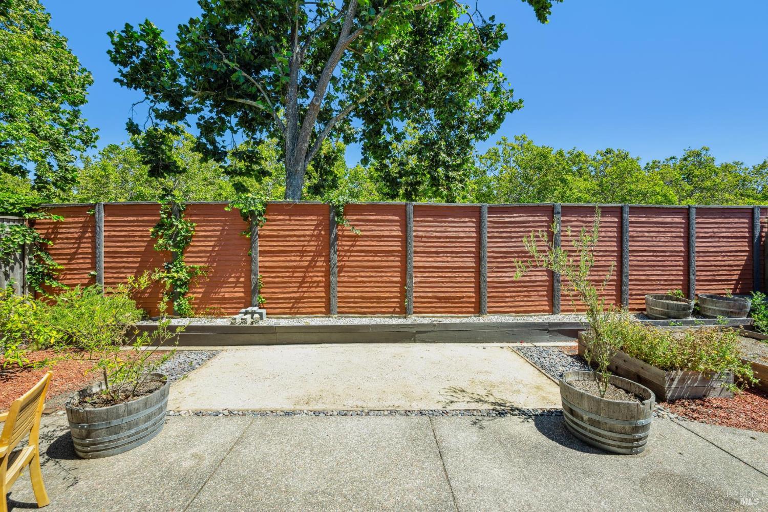 8030 Macaw Ct