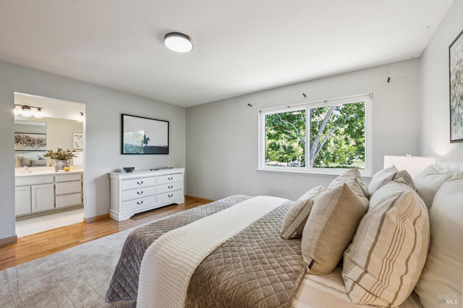 8030 Macaw Ct