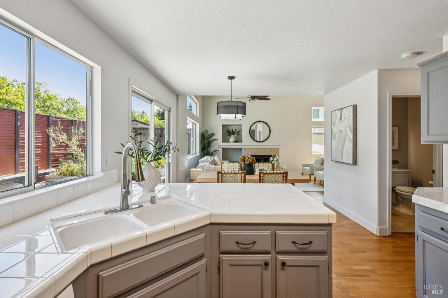 8030 Macaw Ct