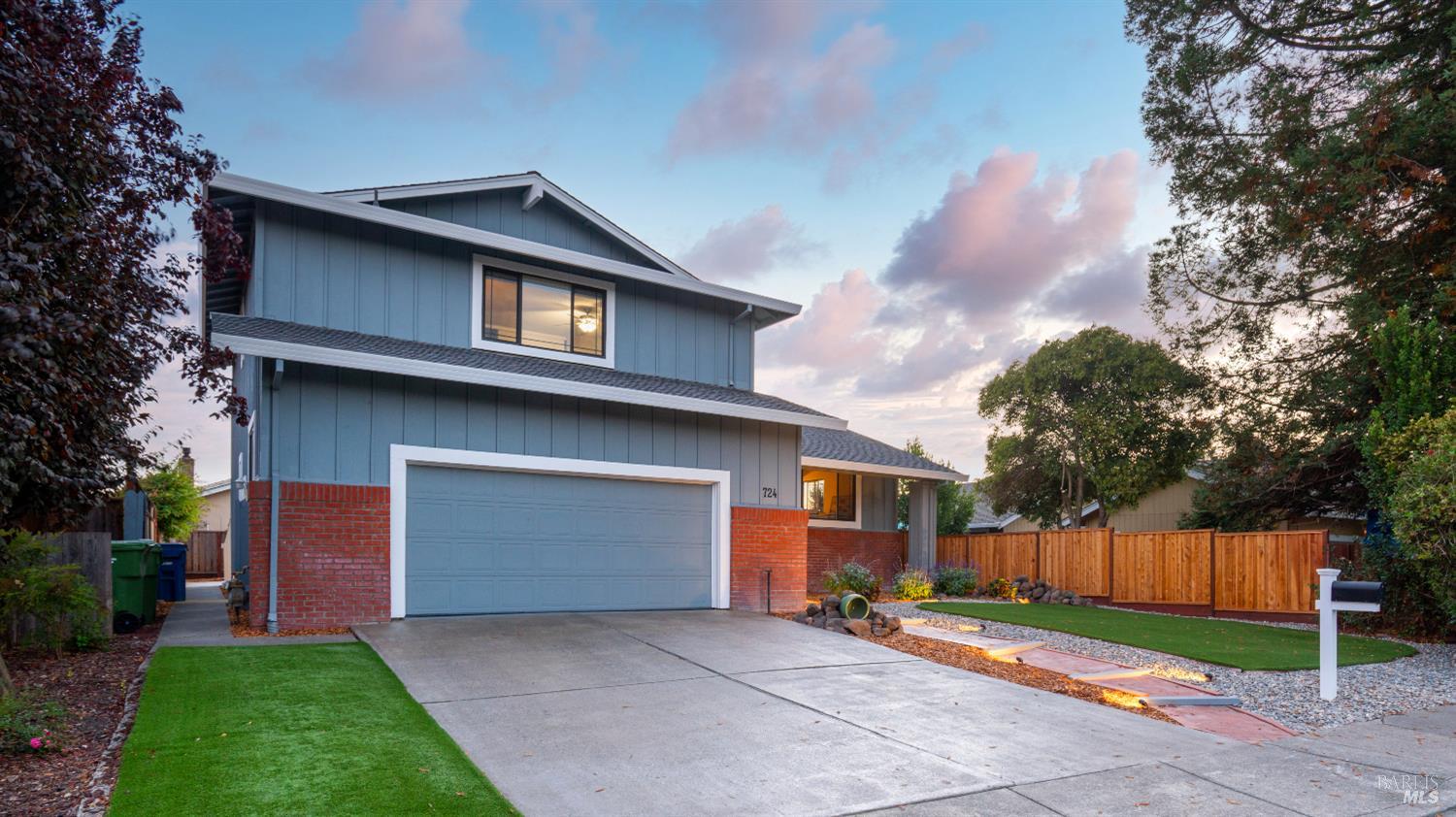 724 Garfield Dr