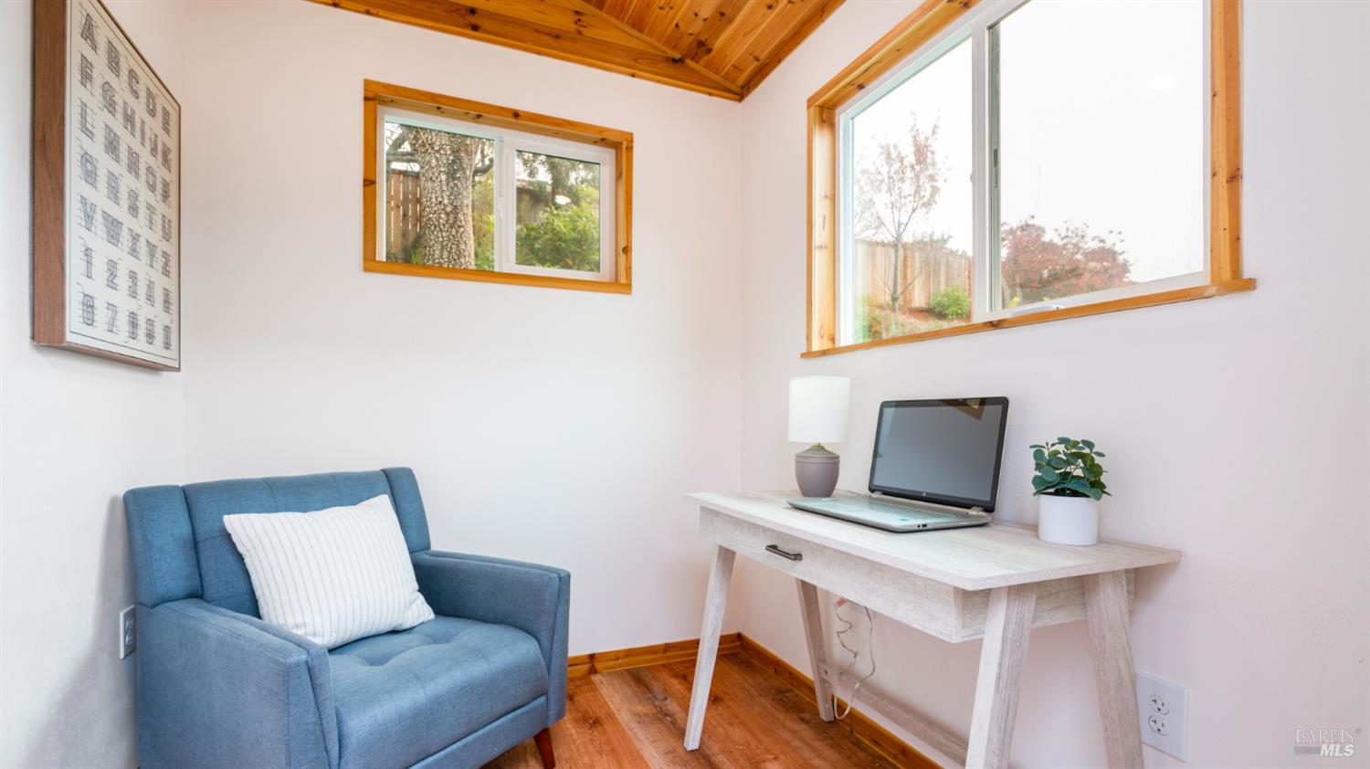 1881 Las Gallinas Avenue