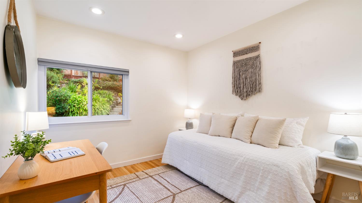 1881 Las Gallinas Avenue