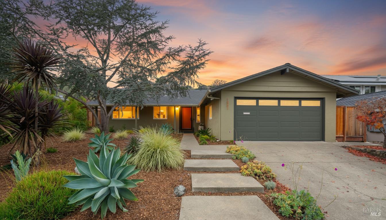 1881 Las Gallinas Avenue