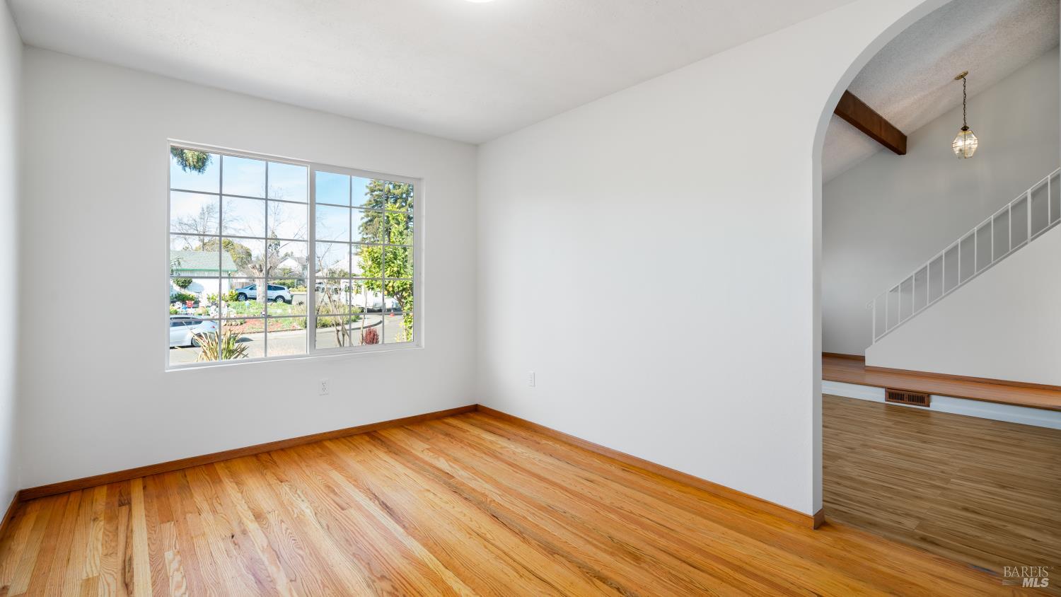 1636 Sarkesian Drive