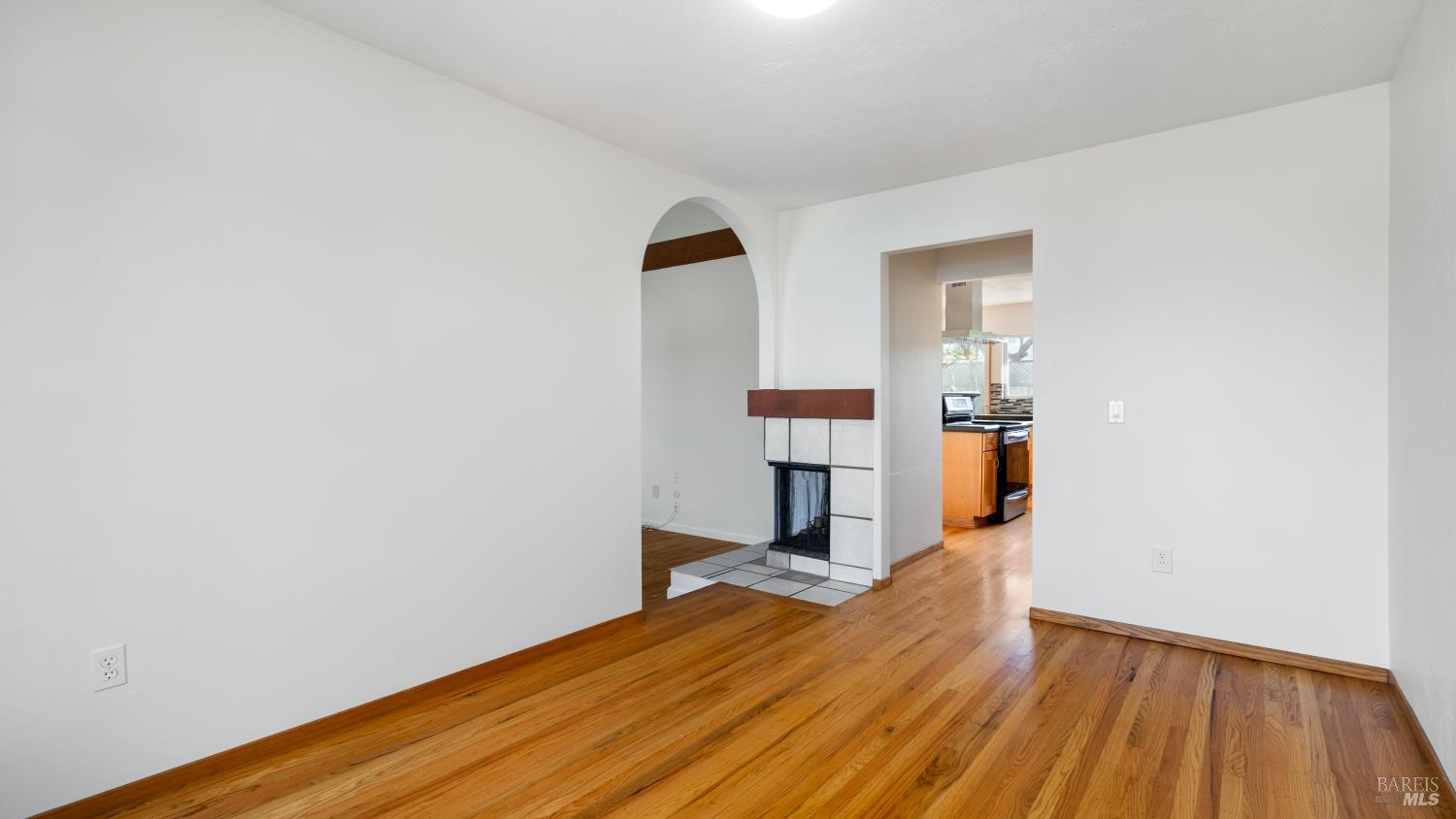 1636 Sarkesian Drive