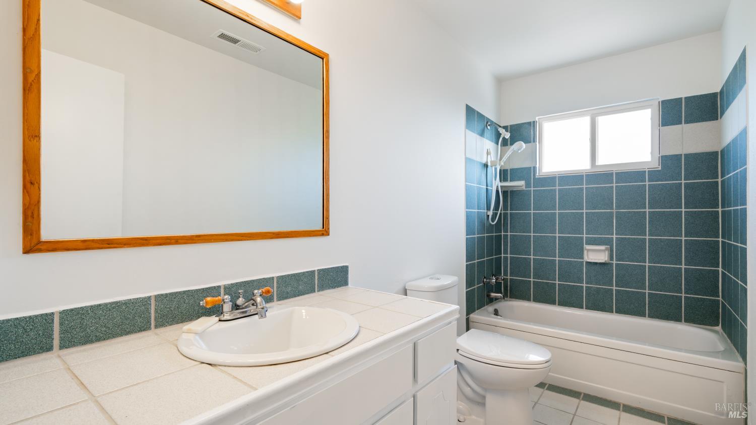 1636 Sarkesian Drive