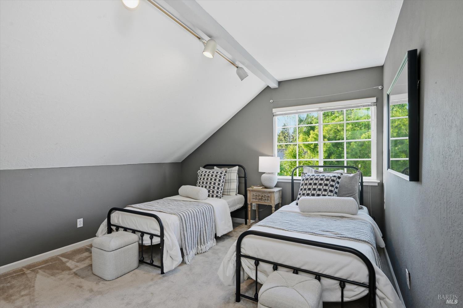 488 Casa Verde Circle