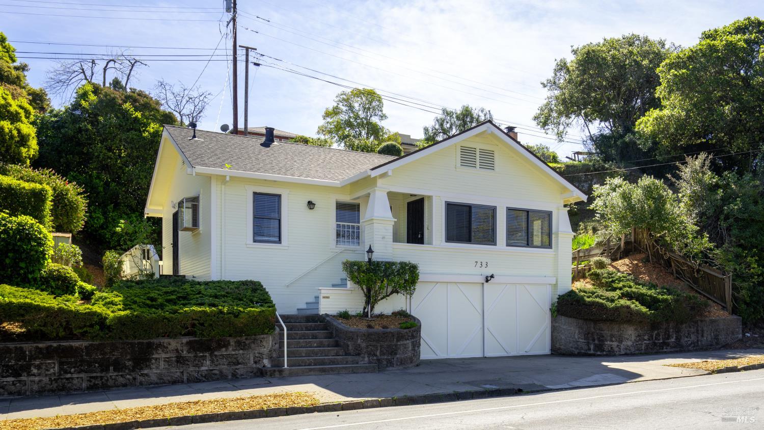 733 I Street