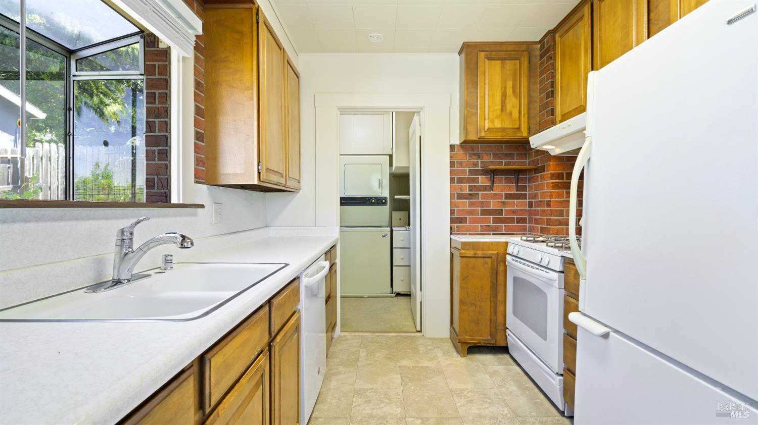 733 I Street