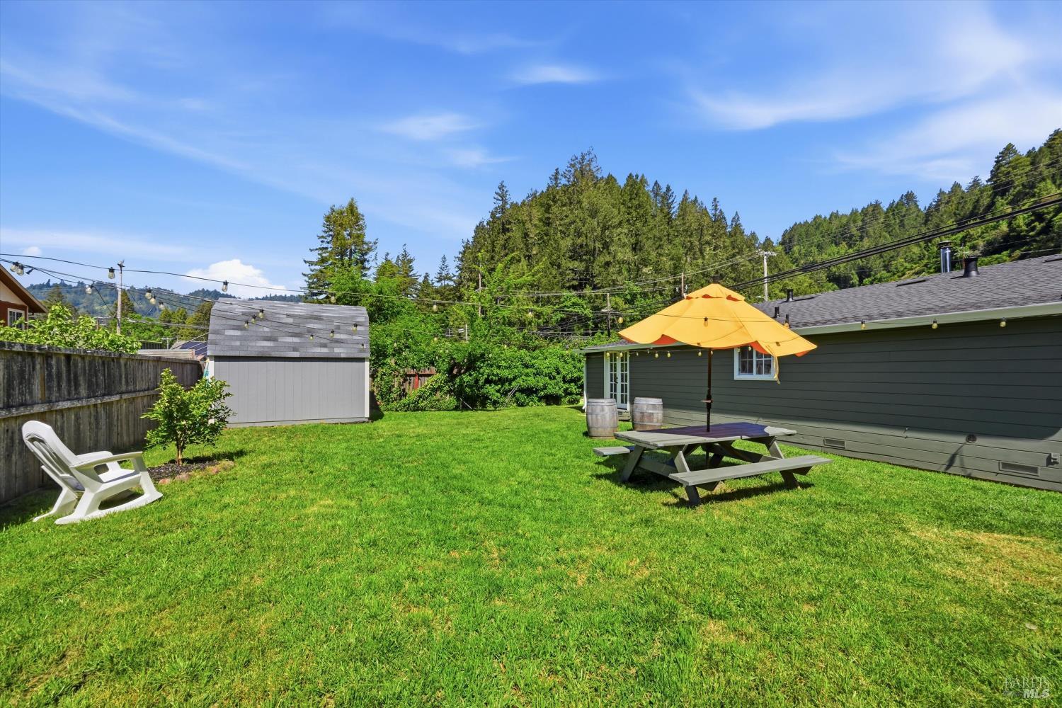 20550 Foothill Drive