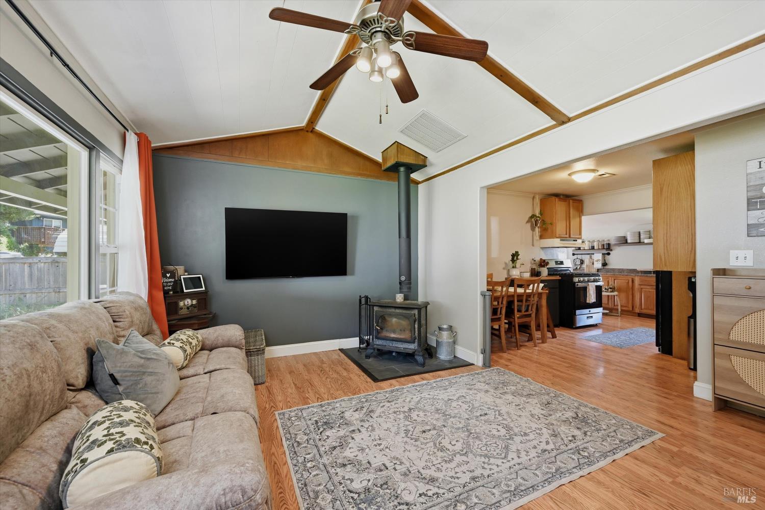 20550 Foothill Drive