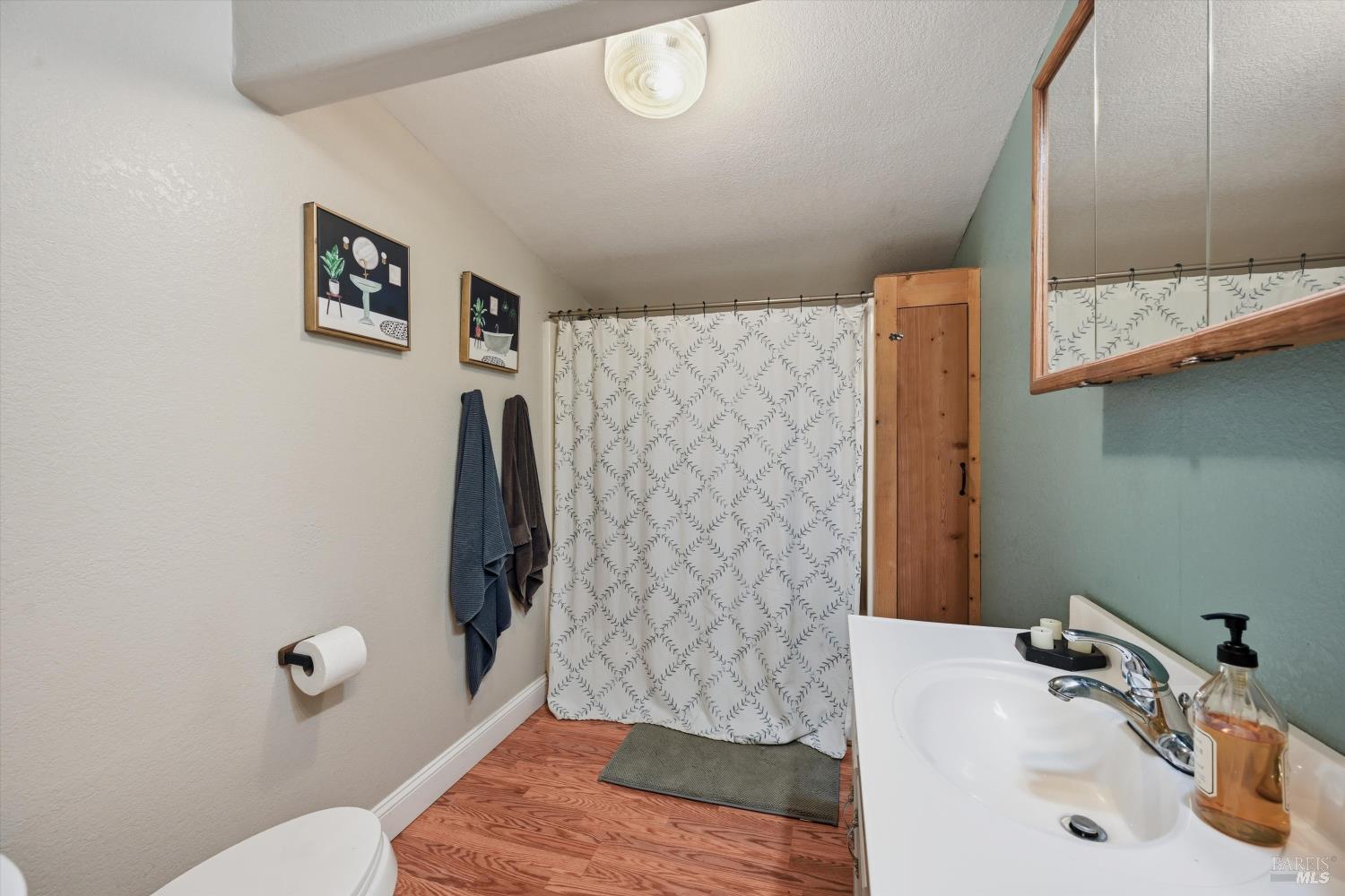 20550 Foothill Drive