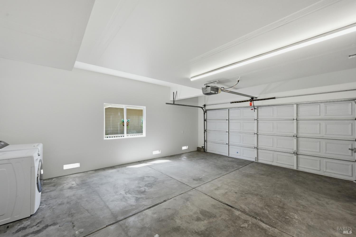 5682 Raters Drive