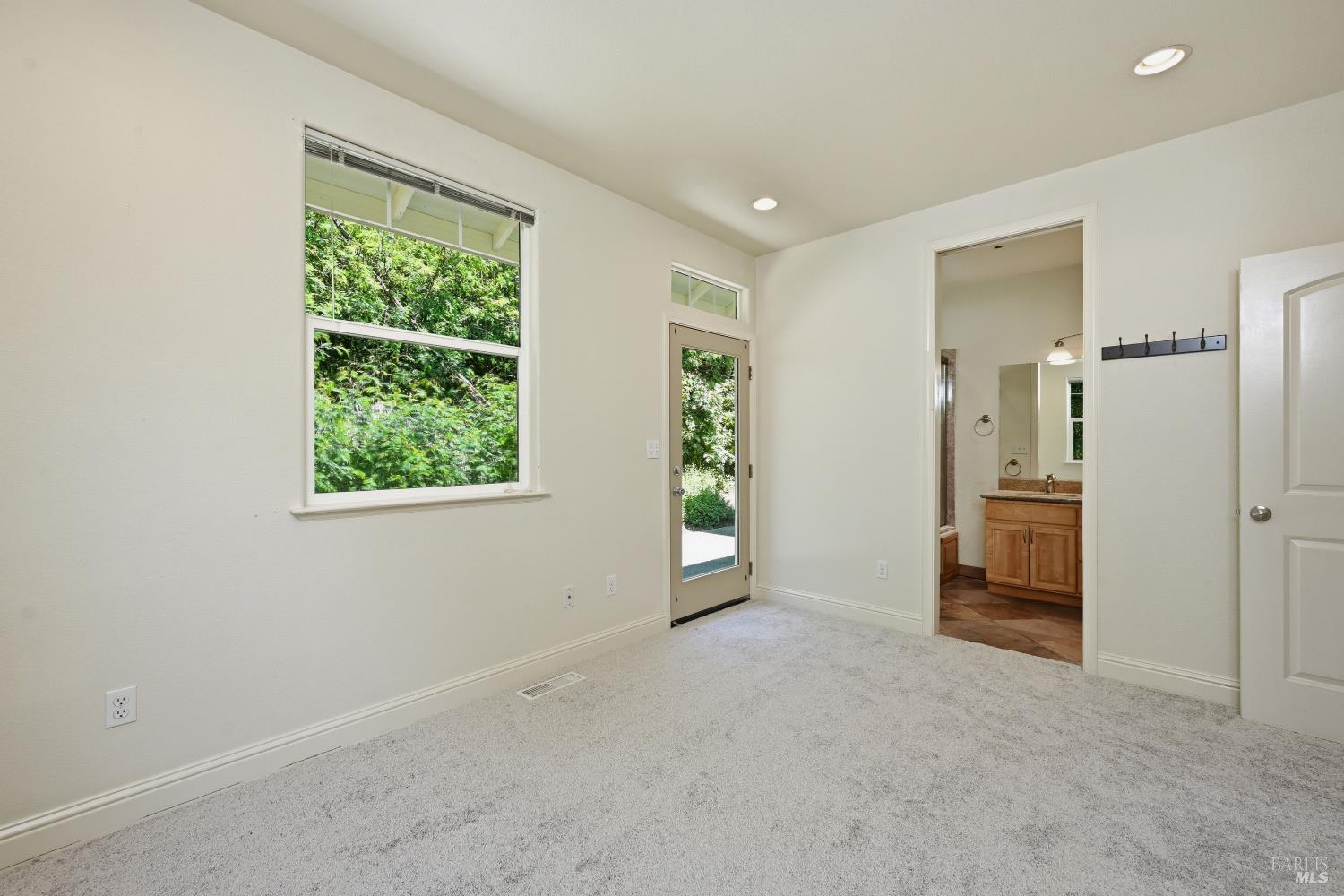 1476 High School Road