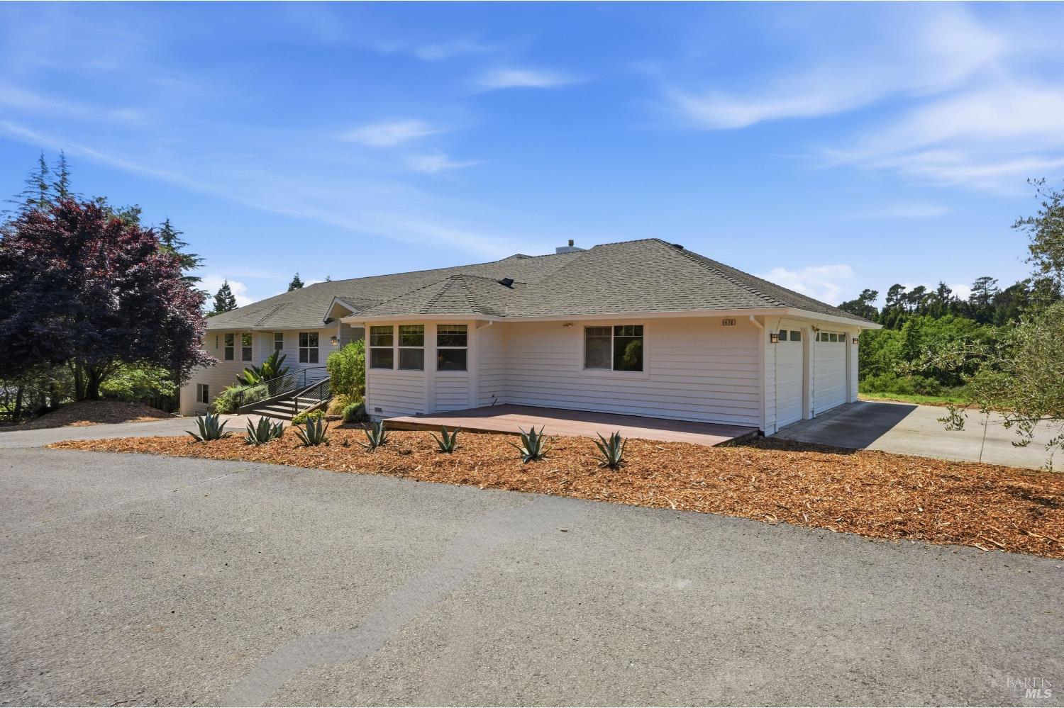 1476 High School Road