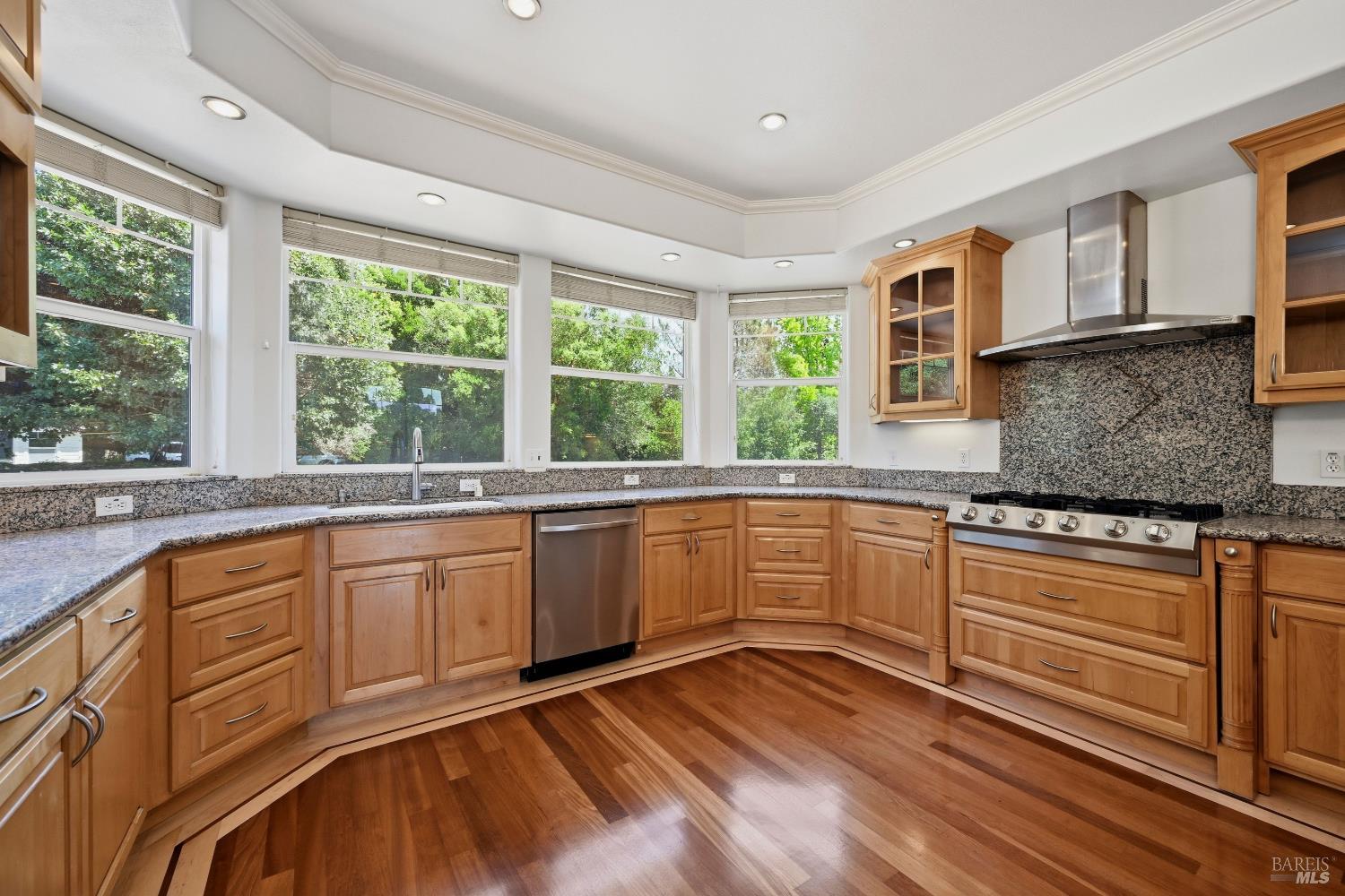 1476 High School Road