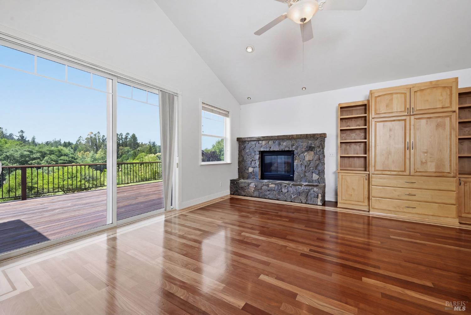 1476 High School Road