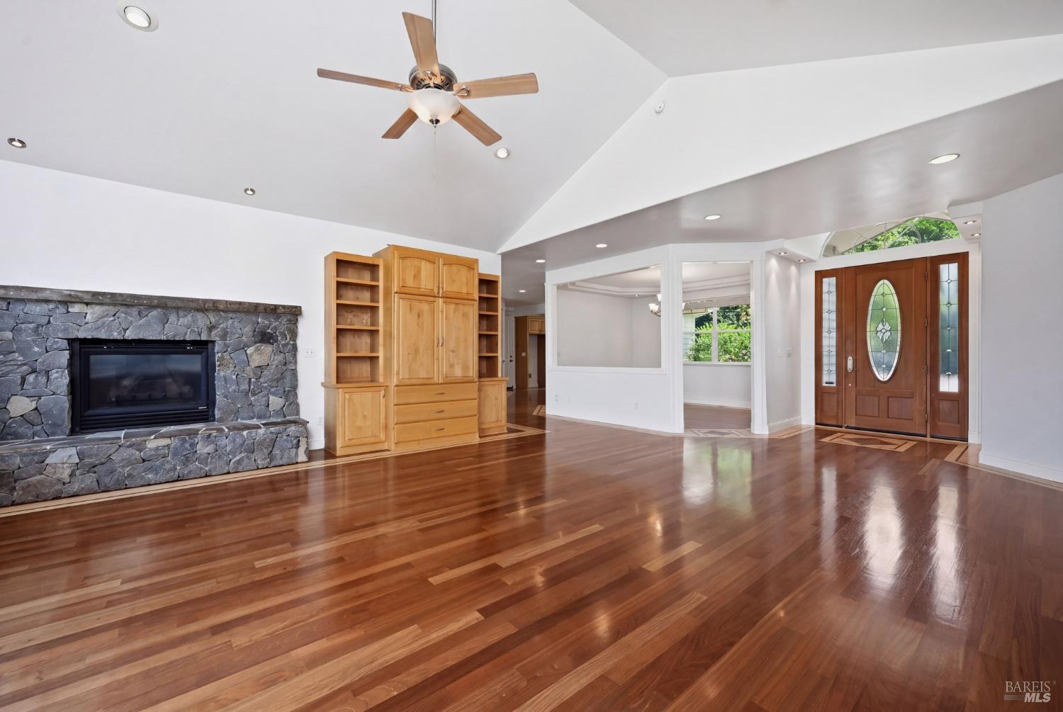 1476 High School Road