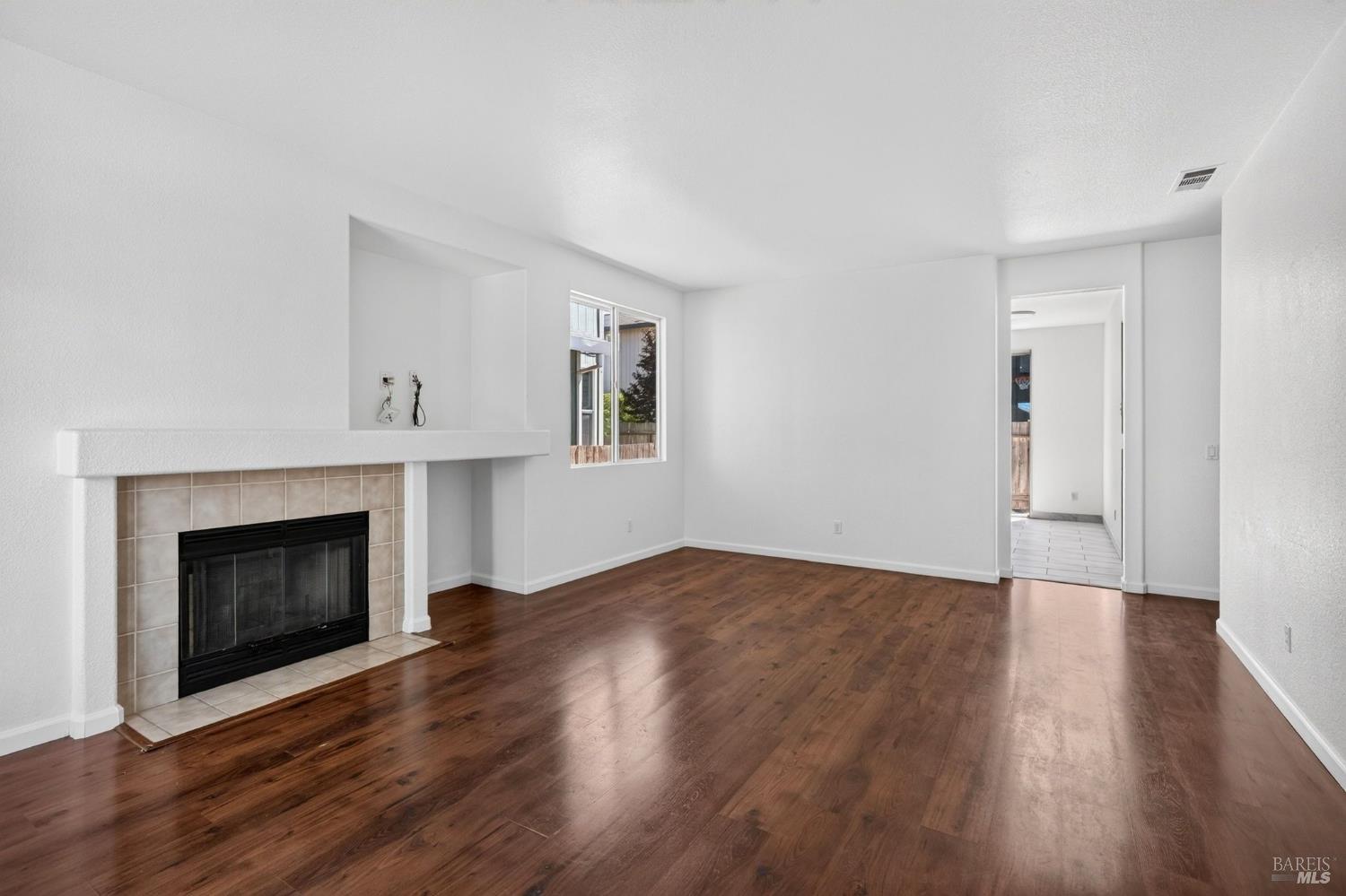 2358 Lapis Lane