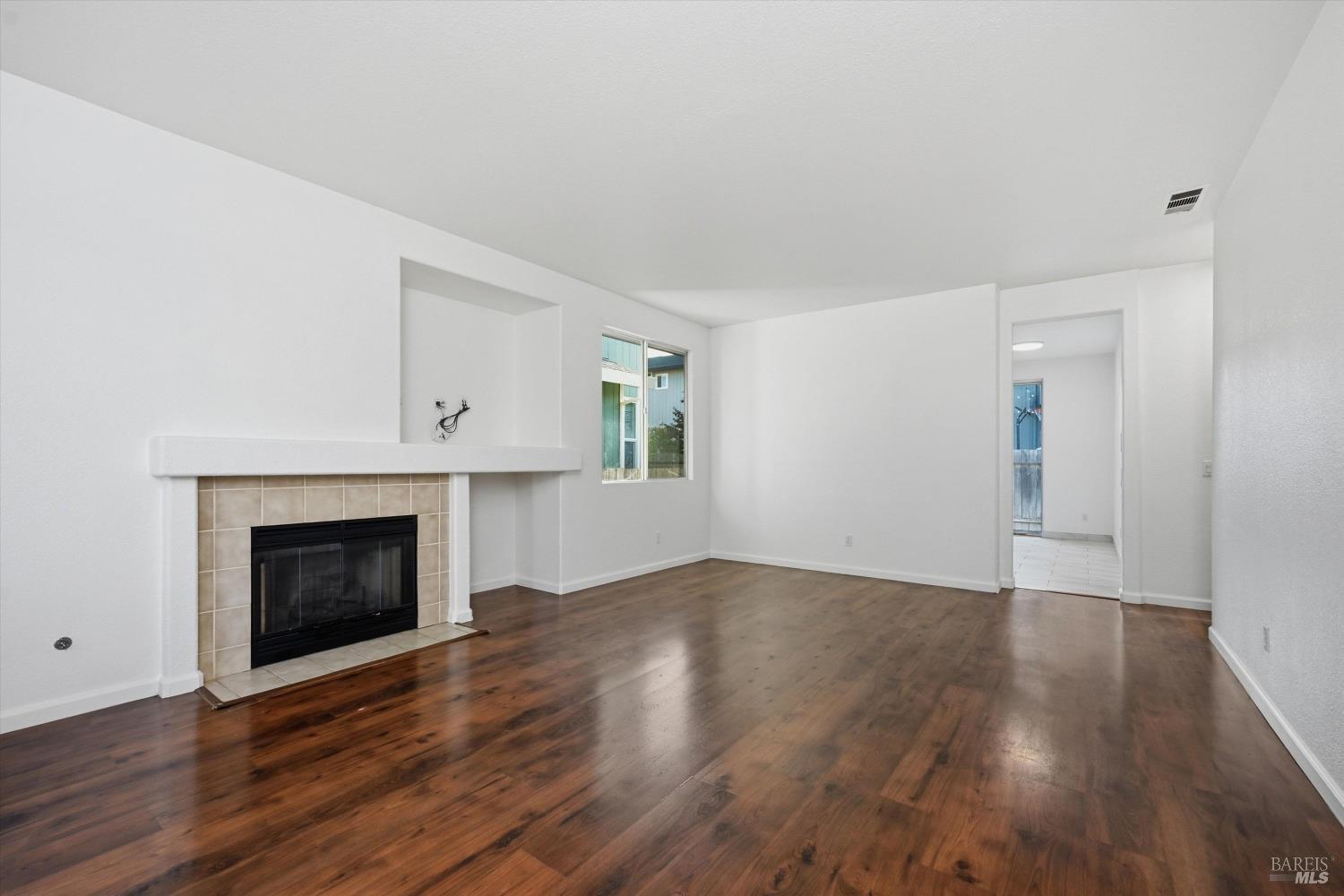 2358 Lapis Lane