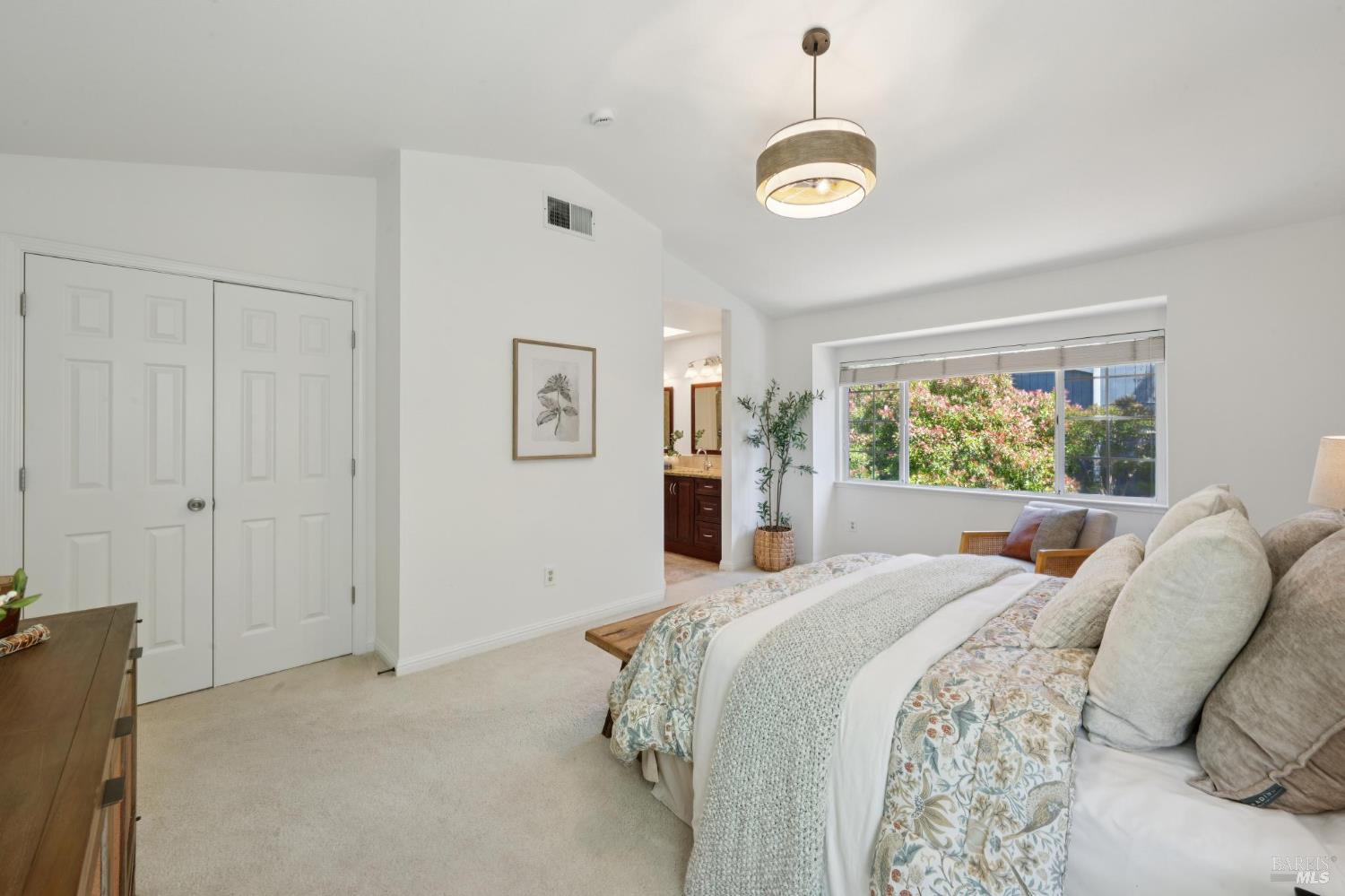 1746 Silverado Circle