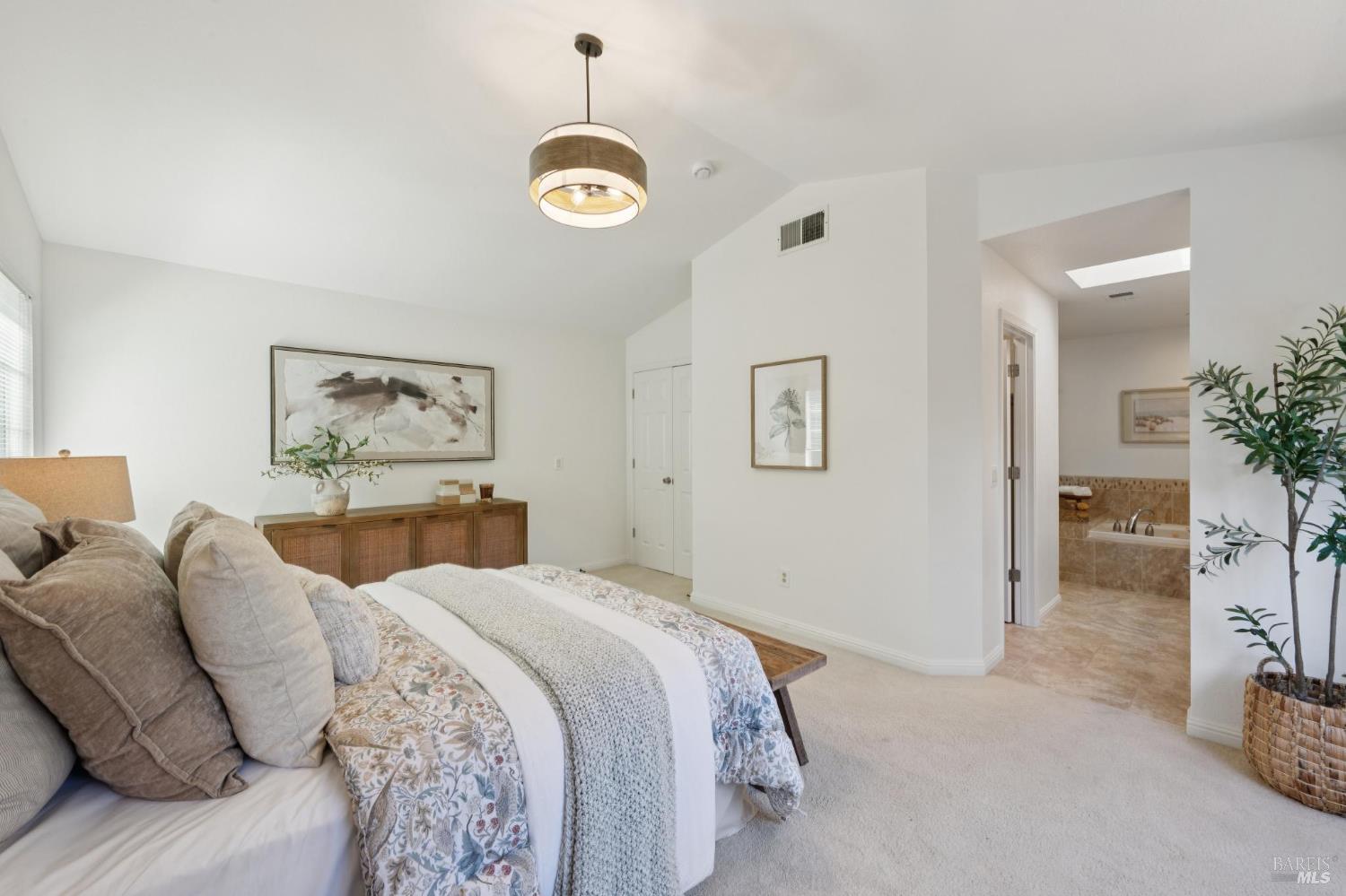 1746 Silverado Circle