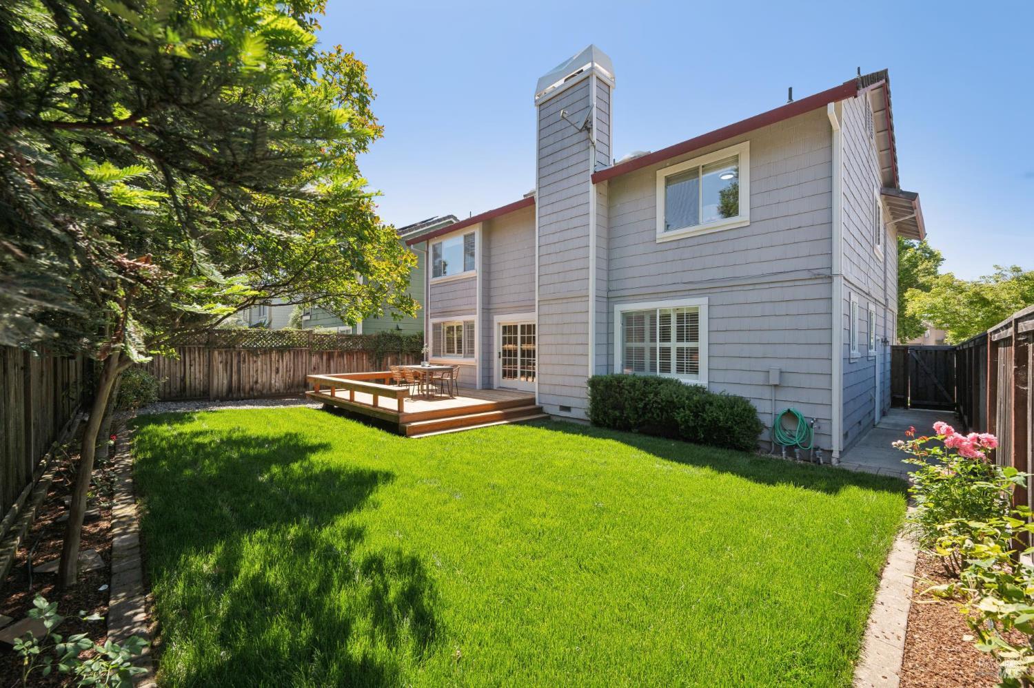 1746 Silverado Circle
