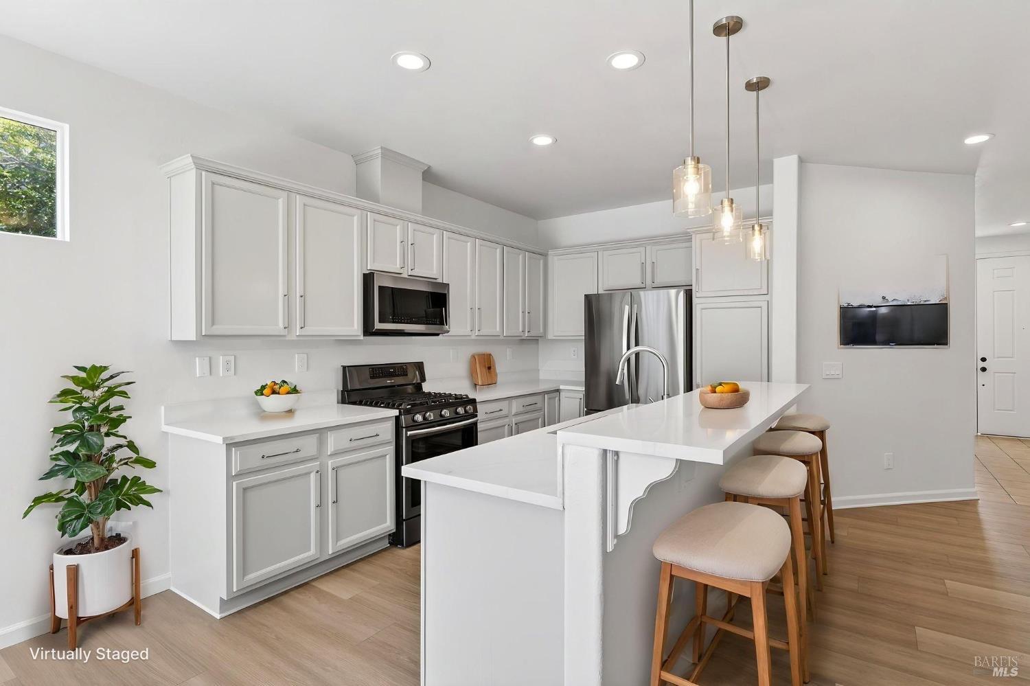 2974 Dutton Meadow