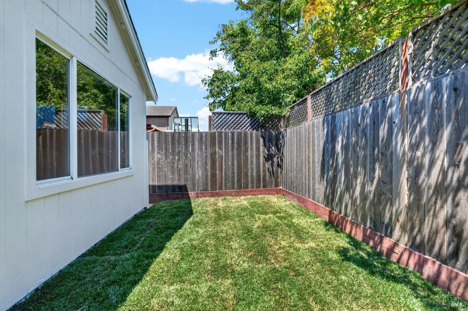 2974 Dutton Meadow