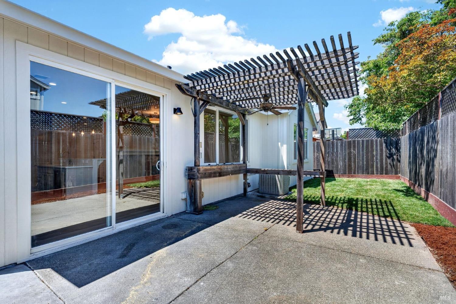 2974 Dutton Meadow