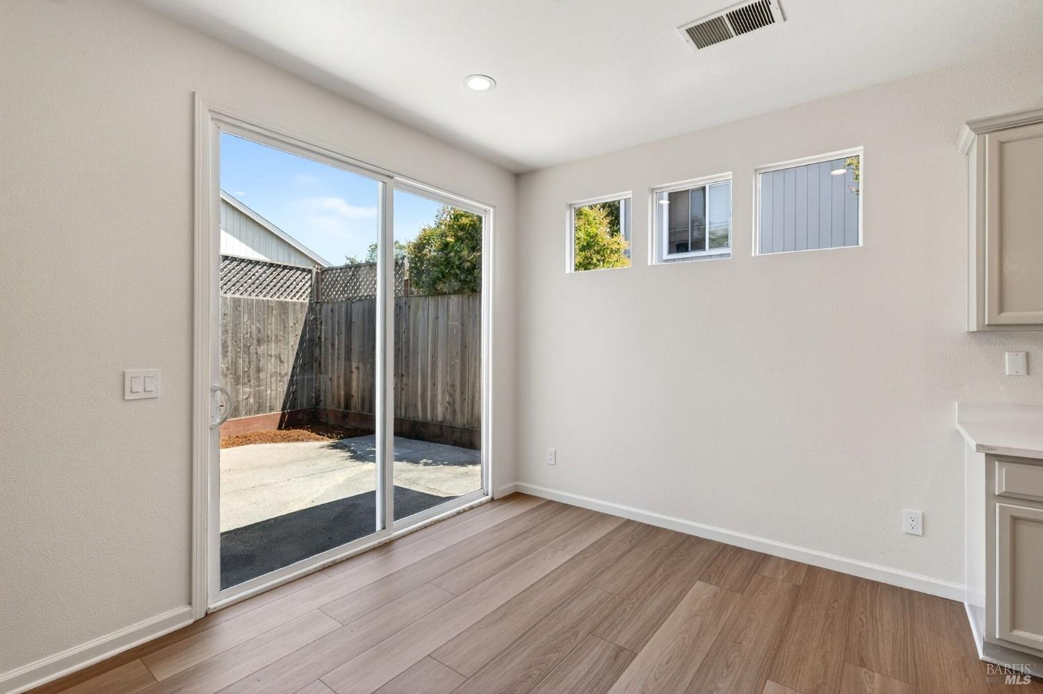 2974 Dutton Meadow