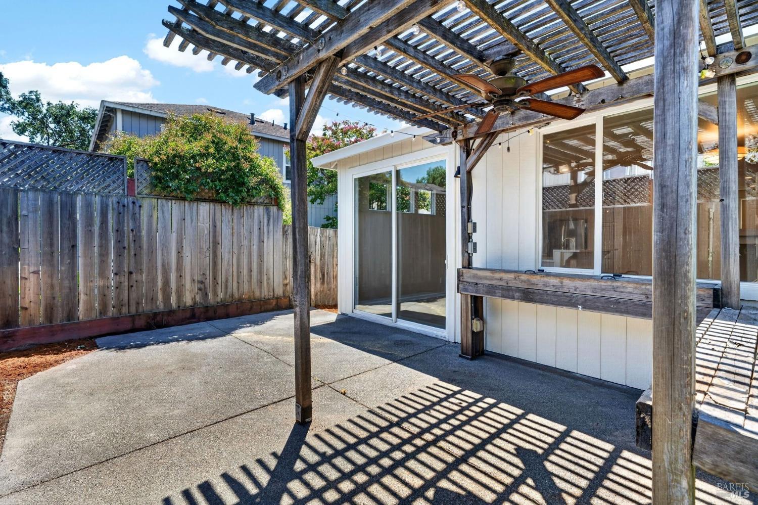2974 Dutton Meadow