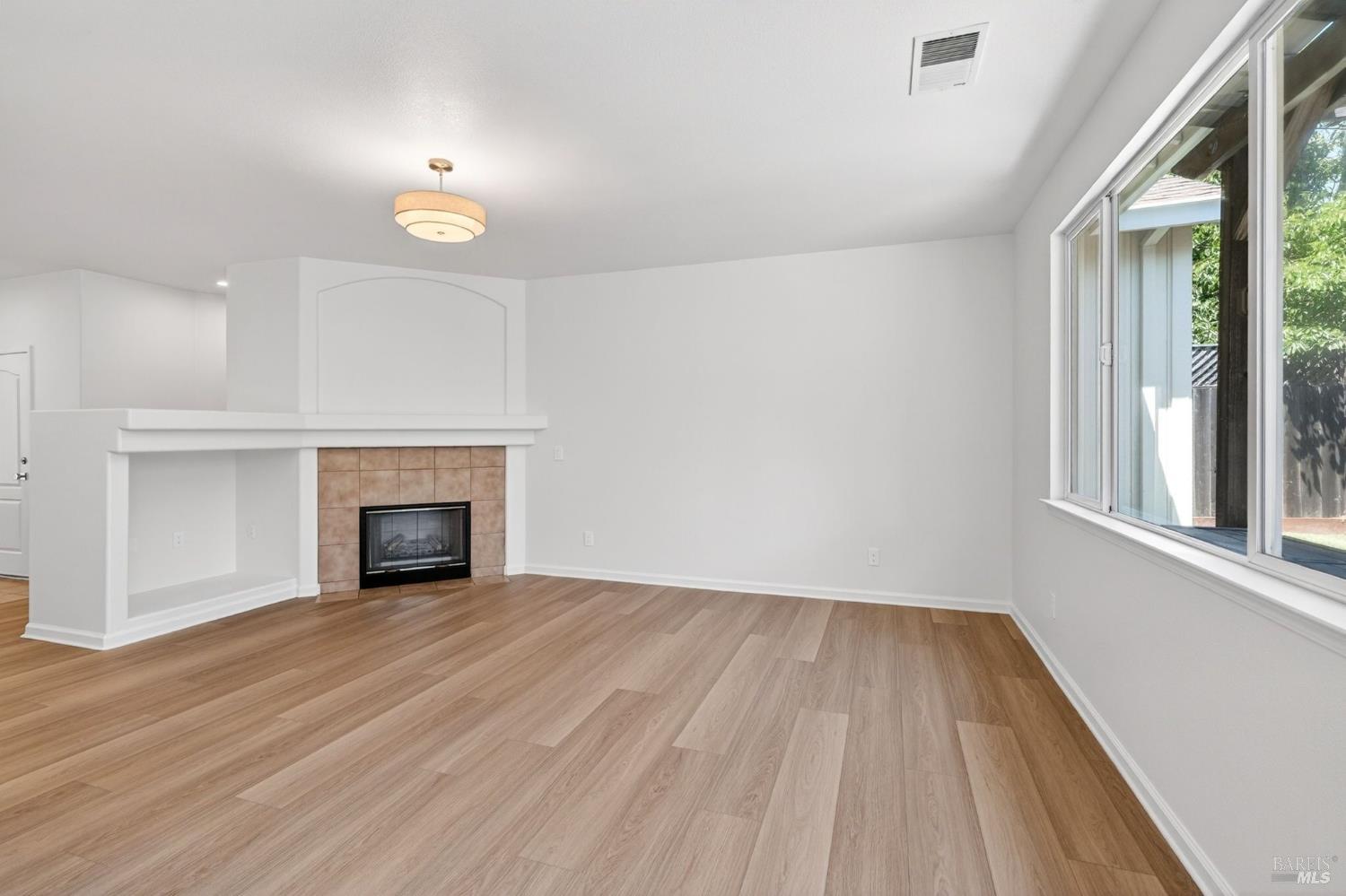 2974 Dutton Meadow
