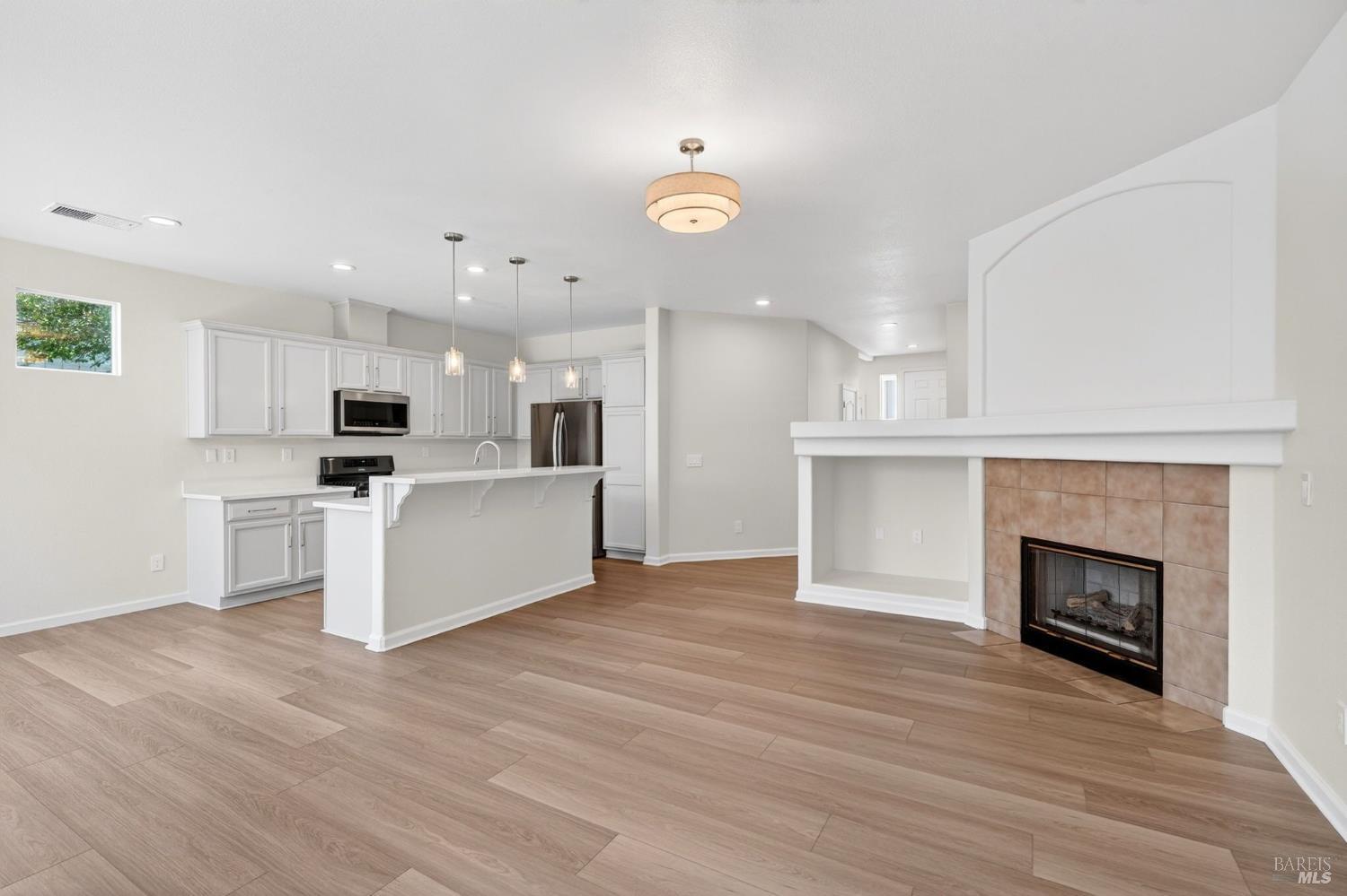 2974 Dutton Meadow