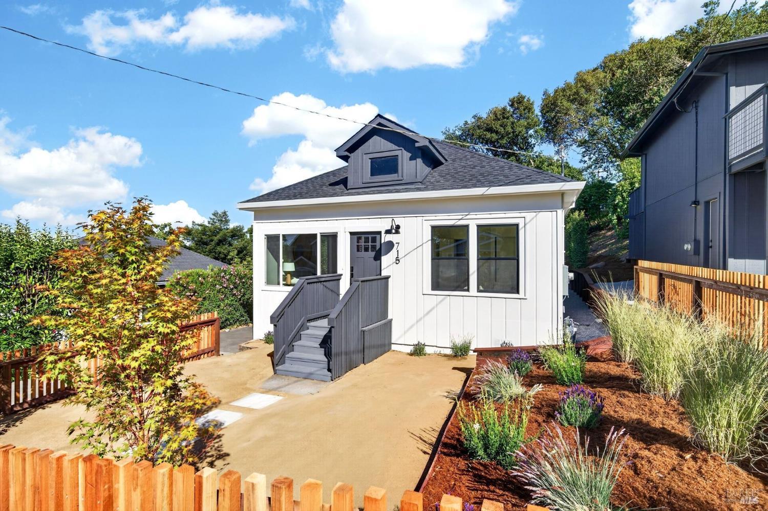 719 Bassett Street