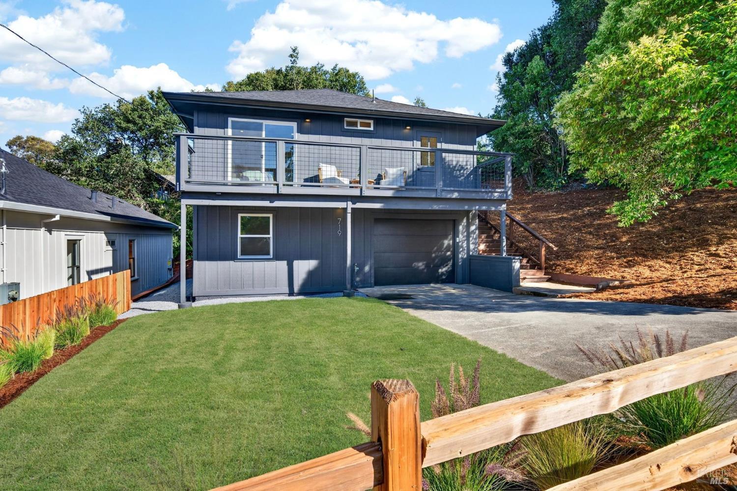 719 Bassett Street