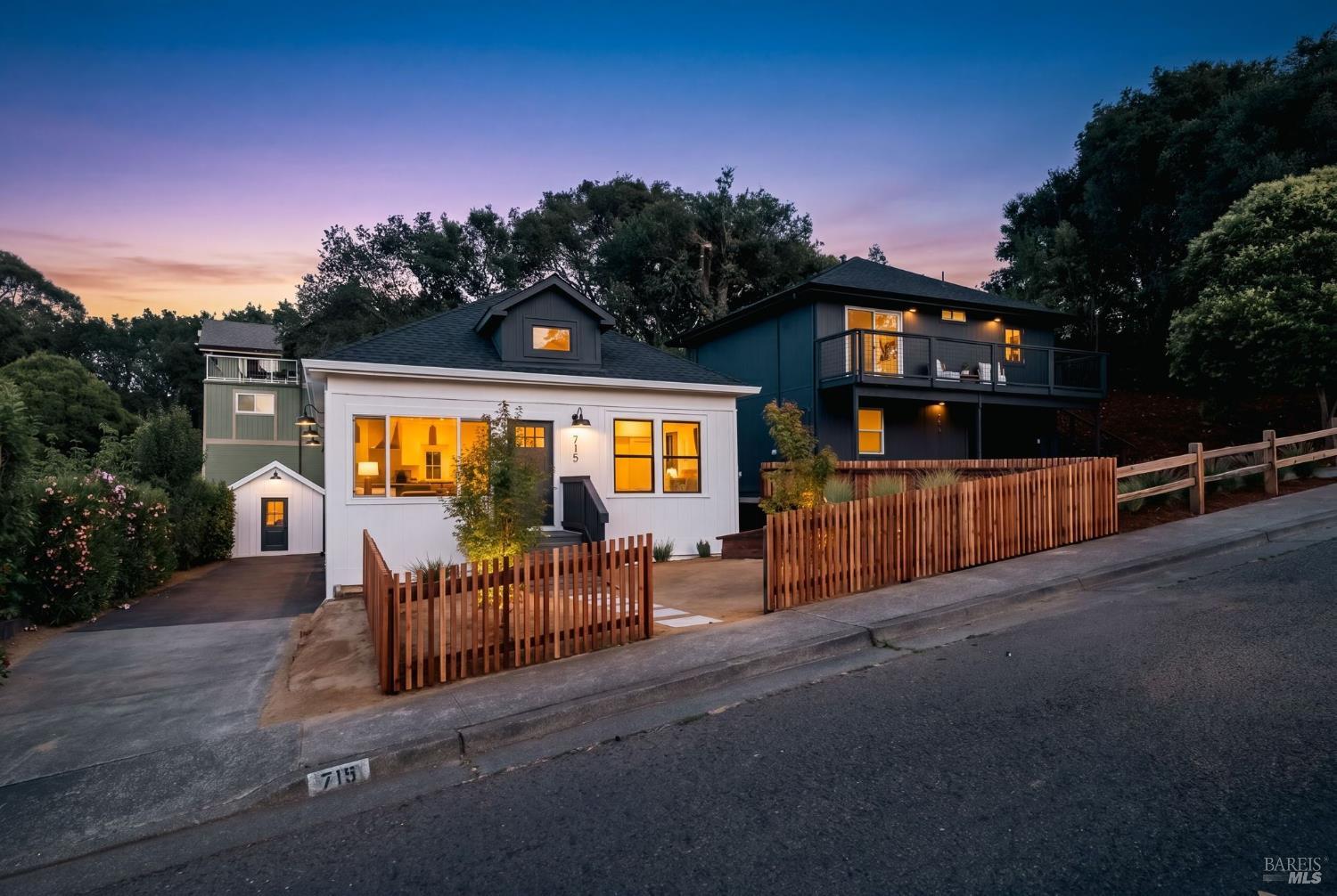 719 Bassett Street