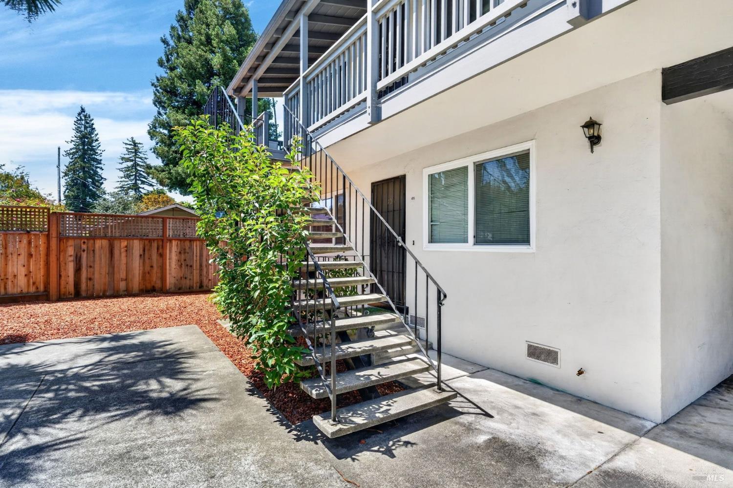 406 Klute Street