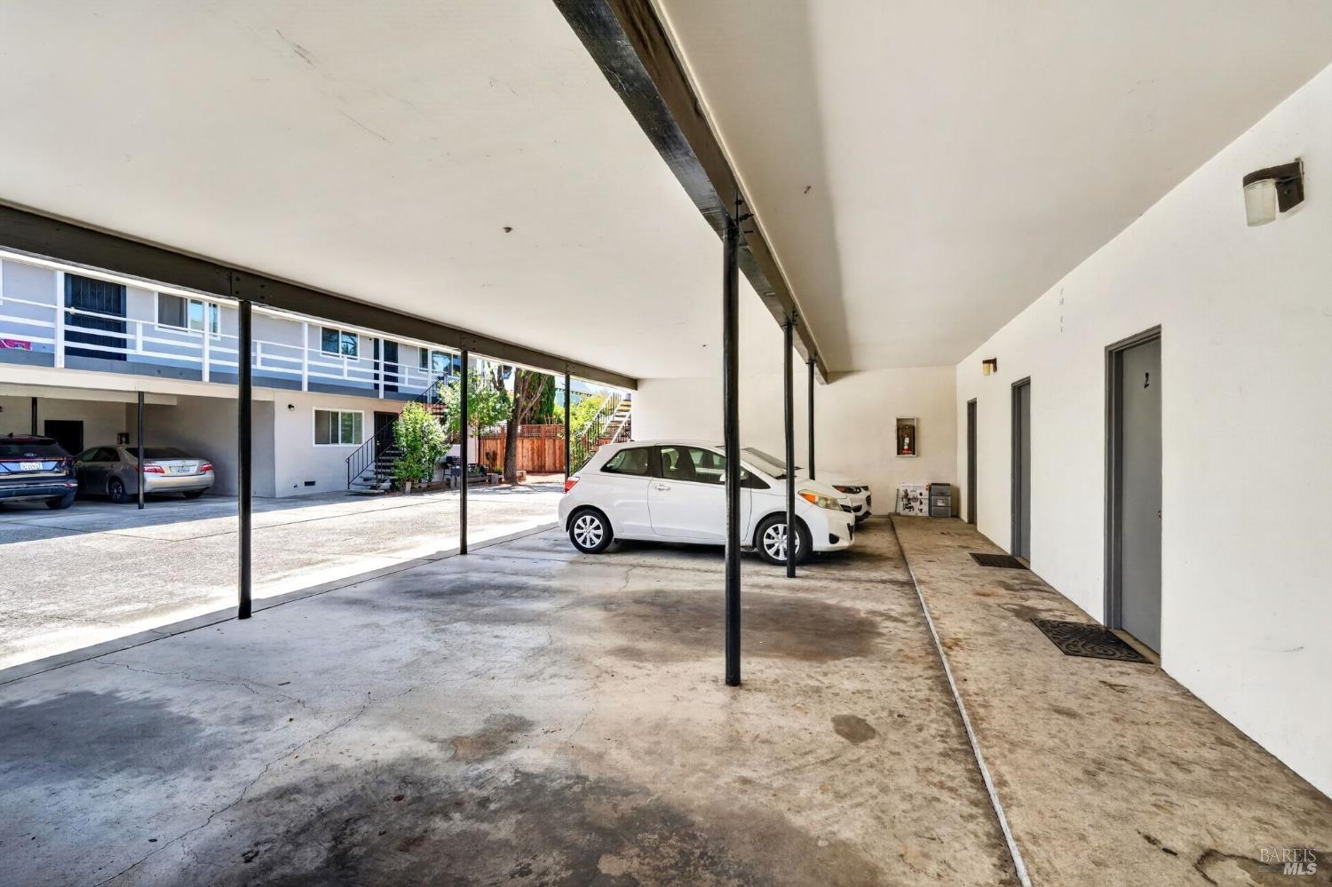 406 Klute Street
