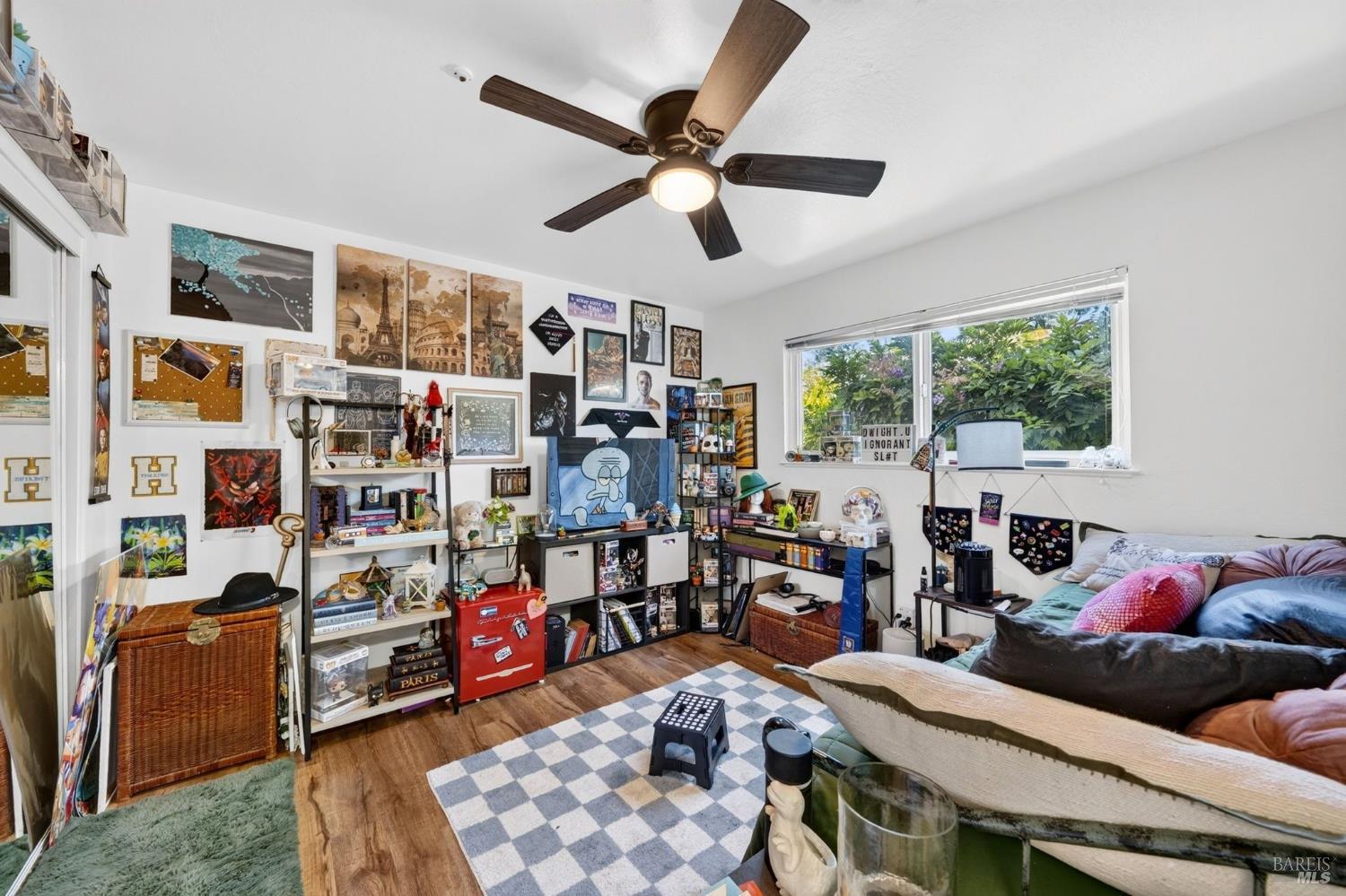406 Klute Street