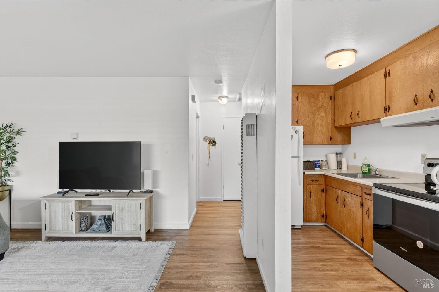 406 Klute Street