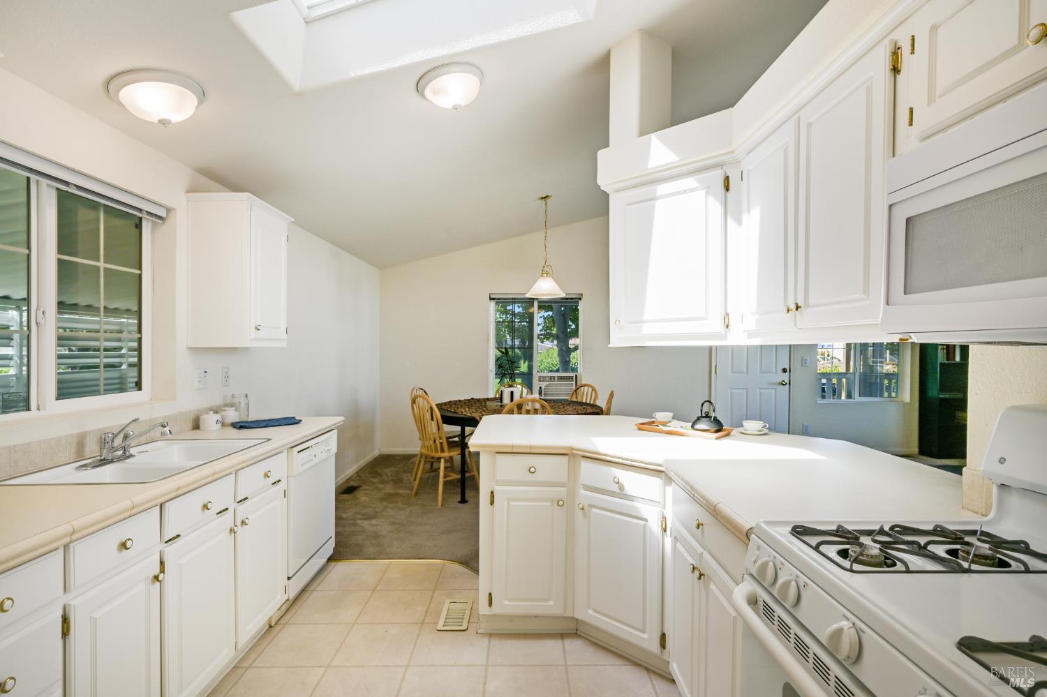 544 Rosewood Circle