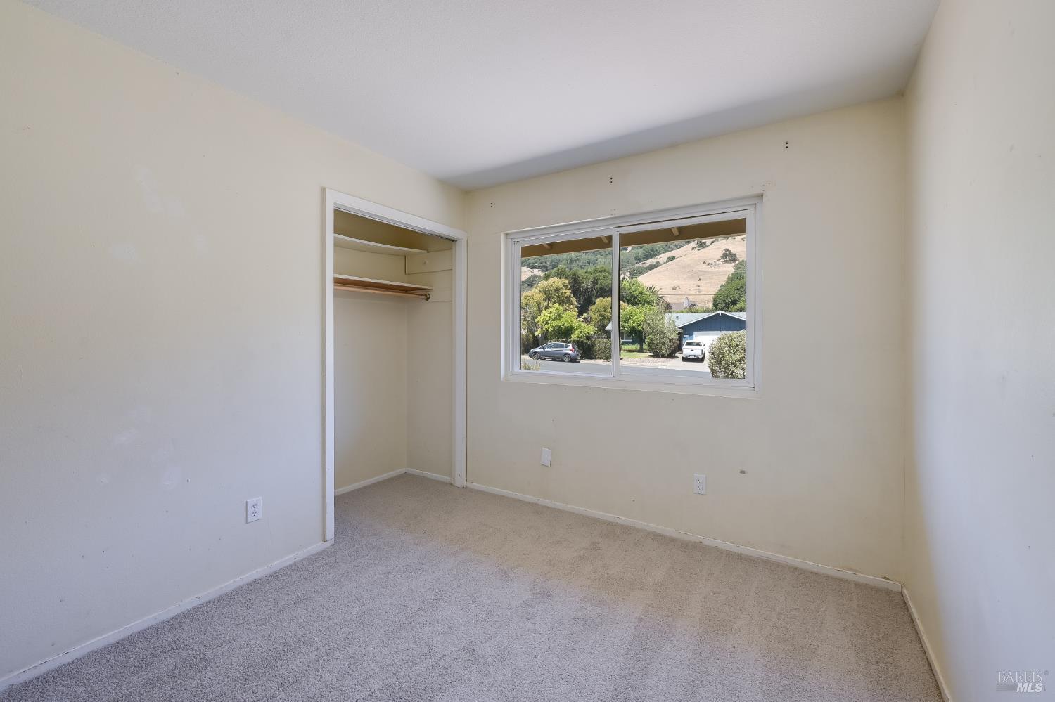 2615 Center Road