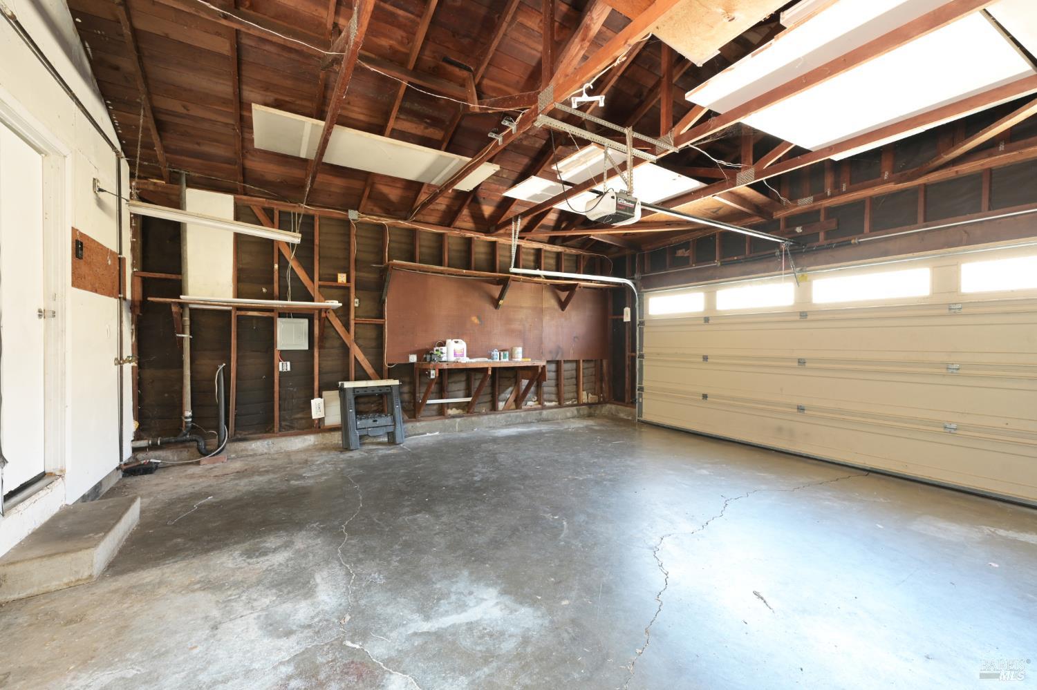 2615 Center Road