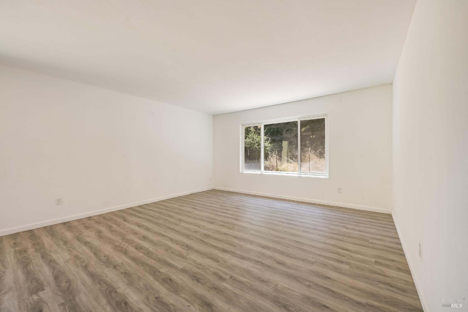 2615 Center Road