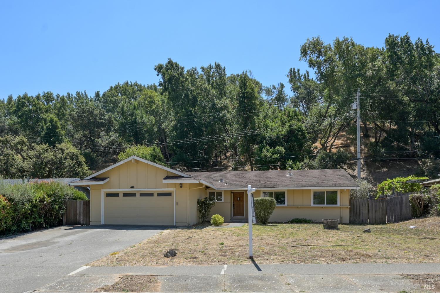 2615 Center Road
